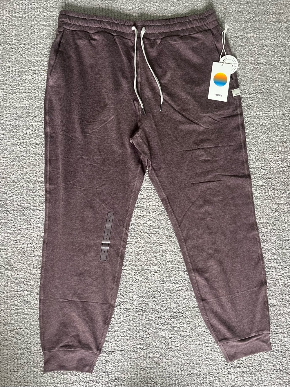 Vuori Huckleberry Heather Pullover Hoodie and Joggers matching set - Mauve color - Picture 4 of 8